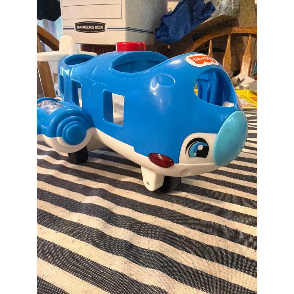 Fisher Price 2016 Little People Lil Movers Airplane Lights Sounds Toy Plane